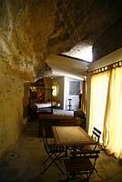 St Chamas horse hotel and troglodyte house. Saint Chamas France olivier binst family
///
Saint Chamas domaine et maison troglodyte, Bouches du Rhone etang de Berre. Bouches du Rhone France Patrick et Sally
///
CHAMAS001