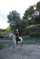 St Chamas horse hotel and troglodyte house. Saint Chamas France olivier binst family
///
Saint Chamas domaine et maison troglodyte, Bouches du Rhone etang de Berre. Bouches du Rhone France Patrick et Sally
///
CHAMAS001