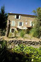 St Chamas horse hotel and troglodyte house. Saint Chamas France olivier binst family
///
Saint Chamas domaine et maison troglodyte, Bouches du Rhone etang de Berre. Bouches du Rhone France Patrick et Sally
///
CHAMAS001